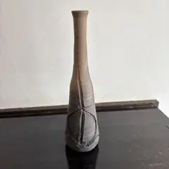 花瓶　花器　一輪挿し　陶芸　焼物　美術　工芸　インテリア