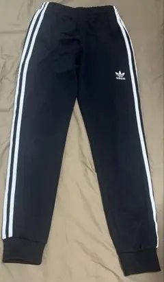 adidas トラックパンツ