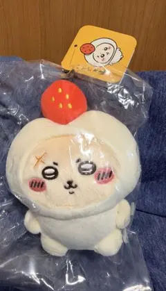 ちいかわ　みんなで仮装なマスコット　ハロウィン　いちご大福なラッコ　らっこ