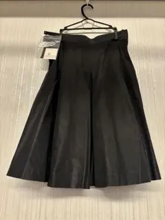L'EQUIPE レキップ ヨシエ・イナバ　スカート プリーツ ブラックのサムネイル