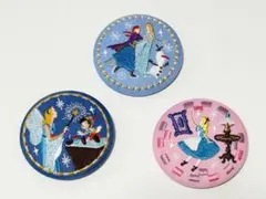 ディズニー　刺繍缶バッチ　ビスケット　食玩　アナ雪　3種セット