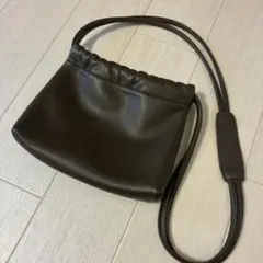 セオリーリュクス　ノベルティ　カーキポシェットのサムネイル