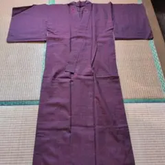 紫色のシンプルな着物のサムネイル