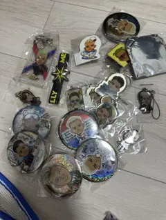 3代目JSB ELLYグッズ 缶バッジ他