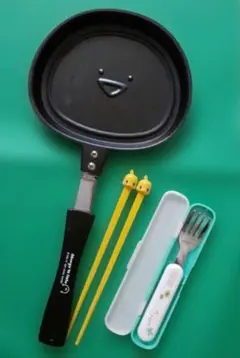 数日出品★お文具といっしょフライパン チキンラーメン ひよこちゃん マスコット箸