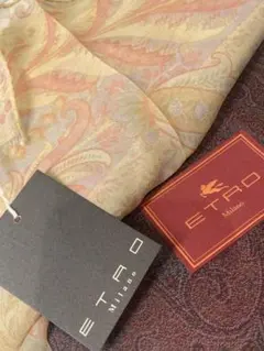 【新品未使用】ETRO ペイズリー柄　シルク100%スカーフ　クリームイエロー