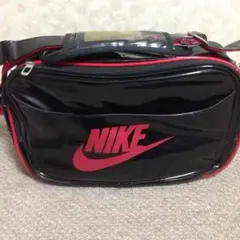 ナイキ エナメルバッグ