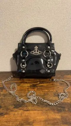 ヴィヴィアン　ブラックレザー ハンドバッグ