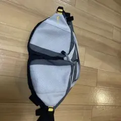 NIKE 00s ボディーバッグ