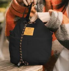 KiU パデッドポケッタフルミニショルダーバッグ