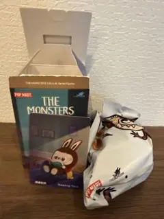 POPMART THE MONSTERS 1:00 A.M. ラブブ　2個