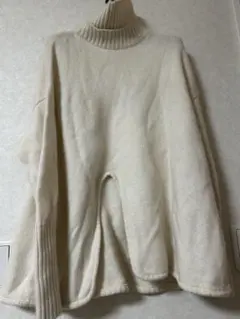 MANOF アイボリー タートルネック セーター S