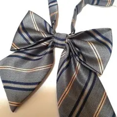 リボンネクタイ
