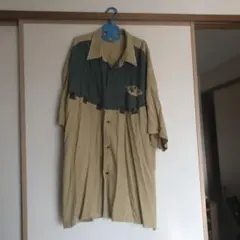 アンジェロガルバス　柄シャツ　刺繍デザイン