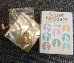 ディズニーストア　シークレット　ネックレス　ベル