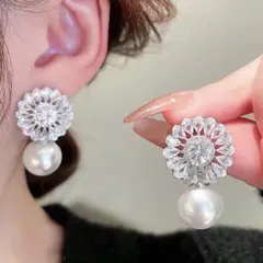 クリスタルパール ピアス