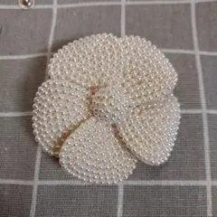 ブローチ、コサージュ、パール、花モチーフ、アクセサリー