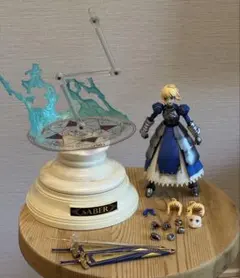 Fate/stay night セイバー 可動フィギュア 本体と付属品一式