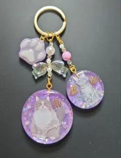☆藤棚と猫～虹色の風景～ レジンキーホルダー ハンドメイド - メルカリ