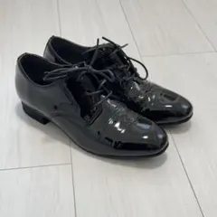 YOSUKE 本革レースアップシューズ （ブラックエナメル）
