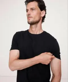 Banana Republic LUXE TOUCH クルーネックTシャツ半袖のサムネイル