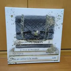 ⭐【Oliver Gal Art】Jetsetter a la Mode