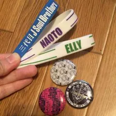 三代目リストバンド＆缶バッチ