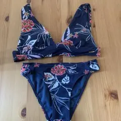 ROXY セパレート水着 ビキニ 花柄 ネイビー Sサイズのサムネイル