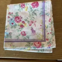 花柄 ピンク系 ハンカチのサムネイル