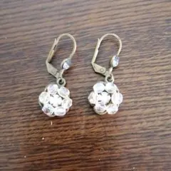 ミハエルネグリン  ピアス