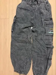 カーゴパンツ グレー 刺繍デザイン