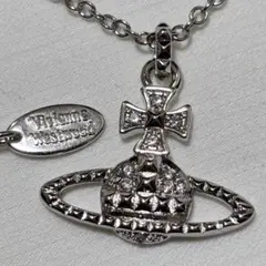 Vivienne Westwood オーブ ネックレス シルバーカラー