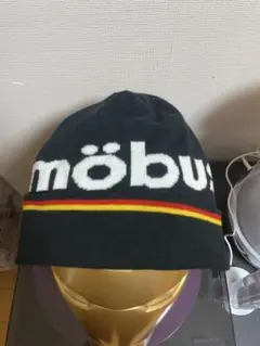 ビーニーのサムネイル