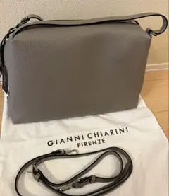新品タグ付きGIANNI CHIARINI アリファ グレージュ TARTORA 新品タグ付きGIANNI CHIARINI アリファ グレージュ TARTORA - メルカリ