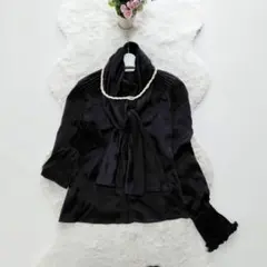 VALENTINO*ヴァレンチノ　ボウタイリボン　イタリア製 長袖ブラウス 黒のサムネイル