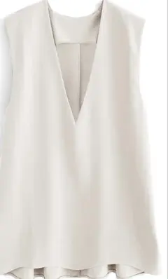 グレイル grl ベスト トップス ロング vネック 新品 未使用 最終価格