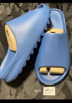 新品YEEZY YS-01 BLUE 28cm 箱付き イージー スライド - メルカリ