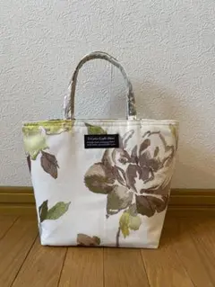 刺繍　薔薇　ハンドメイド　トートバッグ