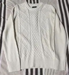ニット　Mサイズ