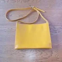 ヤーキ YAHKI ショルダーバッグ 薄型 イエロー