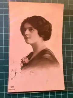 1913年 イギリス アンティーク ポストカード EAS社 切手 消印 麗人