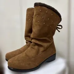 祝日SALE！【ほぼ新品】スタッツ付きブラウンファーブーツ