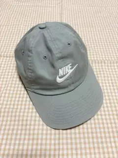 新品未使用♡大人気完売品♡emmiで購入＊NIKEキャップ　くすみグリーン　希少