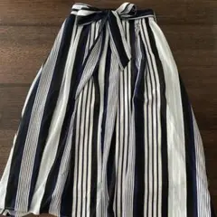 ストライプ　上品ロングスカート ウエストリボン