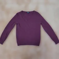 ユニクロ カシミヤ100％ Vネックセーター 匿名配送