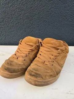 スケボー スニーカー