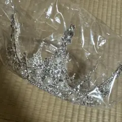 結婚式ヘッドアクセサリー　ティアラ