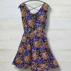 FOREVER 21 花柄 総柄 ミニ ワンピース ネイビー バッククロス F