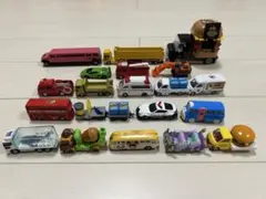 トミカ 19台 まとめ売り ディズニーリゾート40周年リゾートクルーザー付きのサムネイル