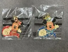 [ディズニー]ミッキー・ミニー　35周年記念ピンバッジ　2個セット❣️のサムネイル